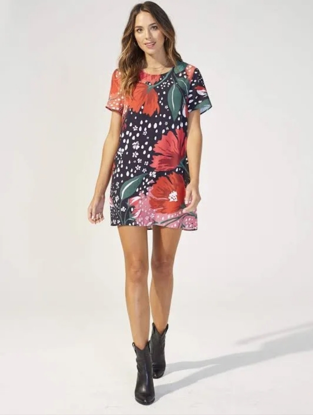 MINKPINK I’ll Be Around Tee Dress Floral Black Red Boxy A-Line Mini Lightweight - Picture 7 of 9